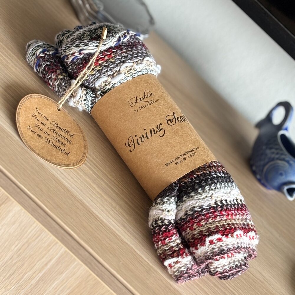 Fashion by Mirabeau Giving Scarf Reclaimed Yarn Upcycled New 60 Multicolor